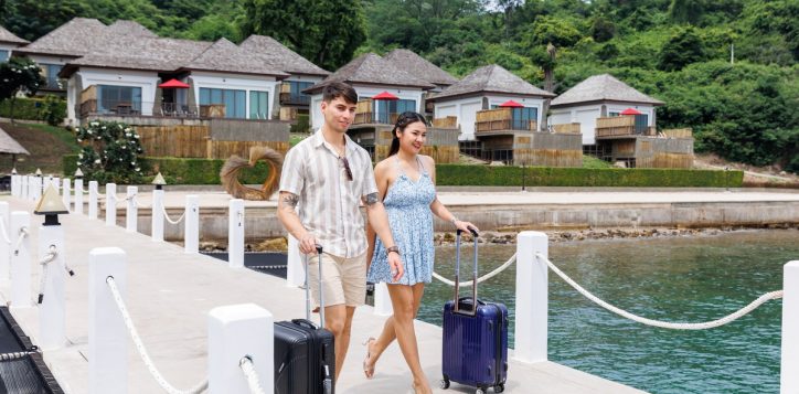 koh-si-chang-fb-countdown-seafood-buffet-live-music-at-novotel-koh-si-chang-2