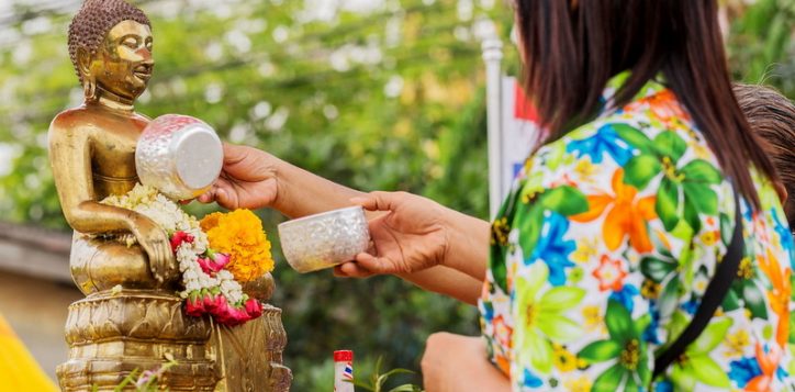 what-songkran-in-sriracha-is-really-like-2